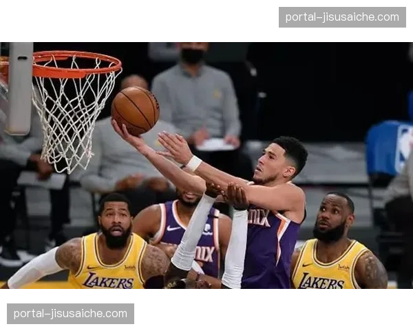 活塞客场力克尼克斯 蒙蒂战术体系破解对手防守布置